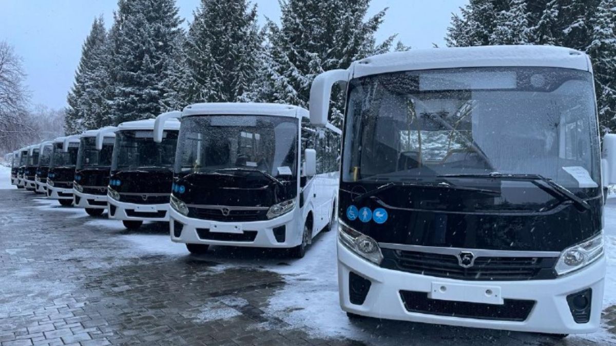 В Нижнекамск прибыли новые автобусы
