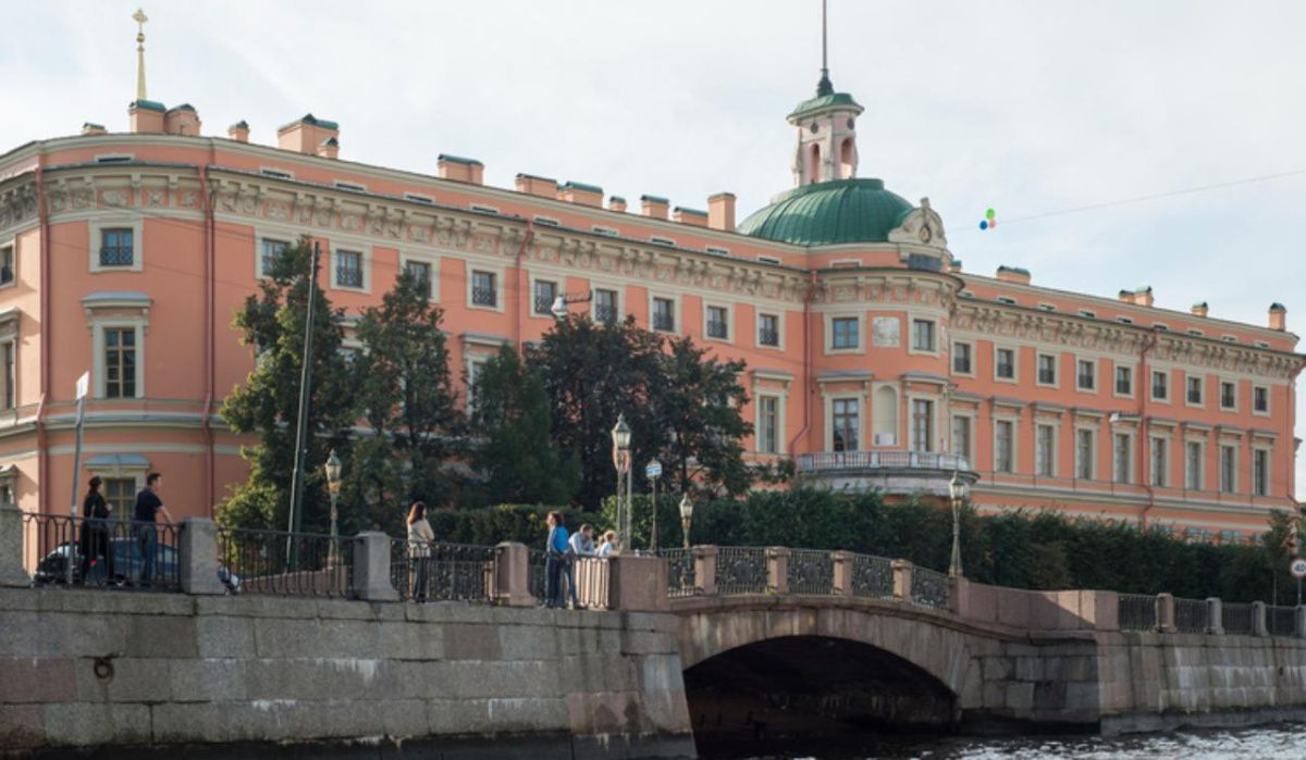 В Петербурге ожидаются жара и ливни