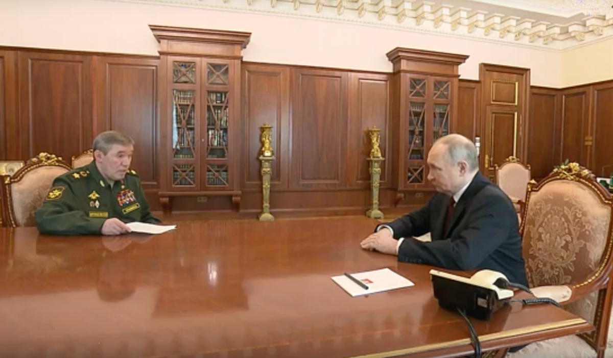 Президент России провозгласил перемирие на Пасху