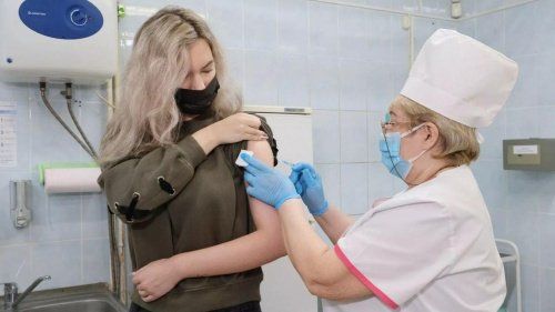 Почти 2,5 тысяч татарстанцев сделали прививку от Covid