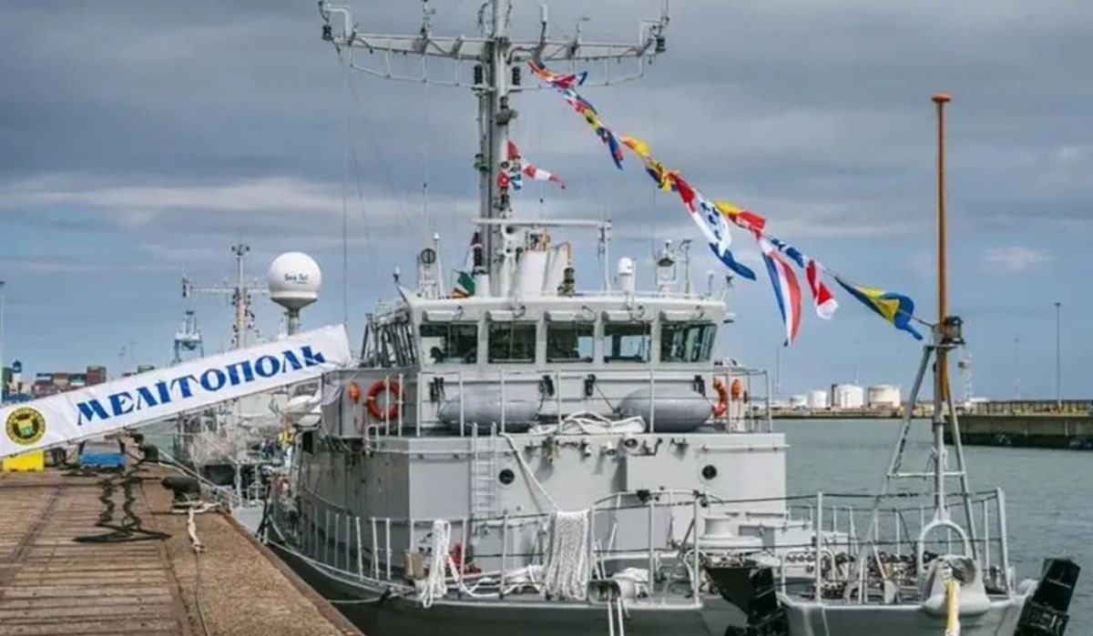 Украина присваивает западным кораблям имена российских городов