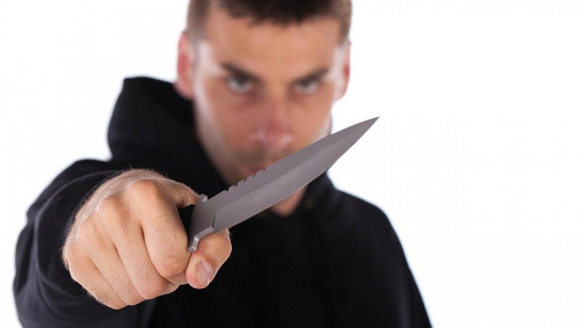 В Чайковском ранее судимый мужчина зарезал сожительницу