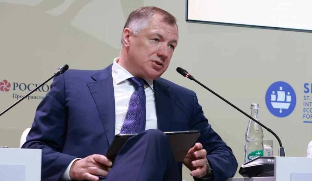 Хуснуллин объяснил причины сбоя связи в Петербурге