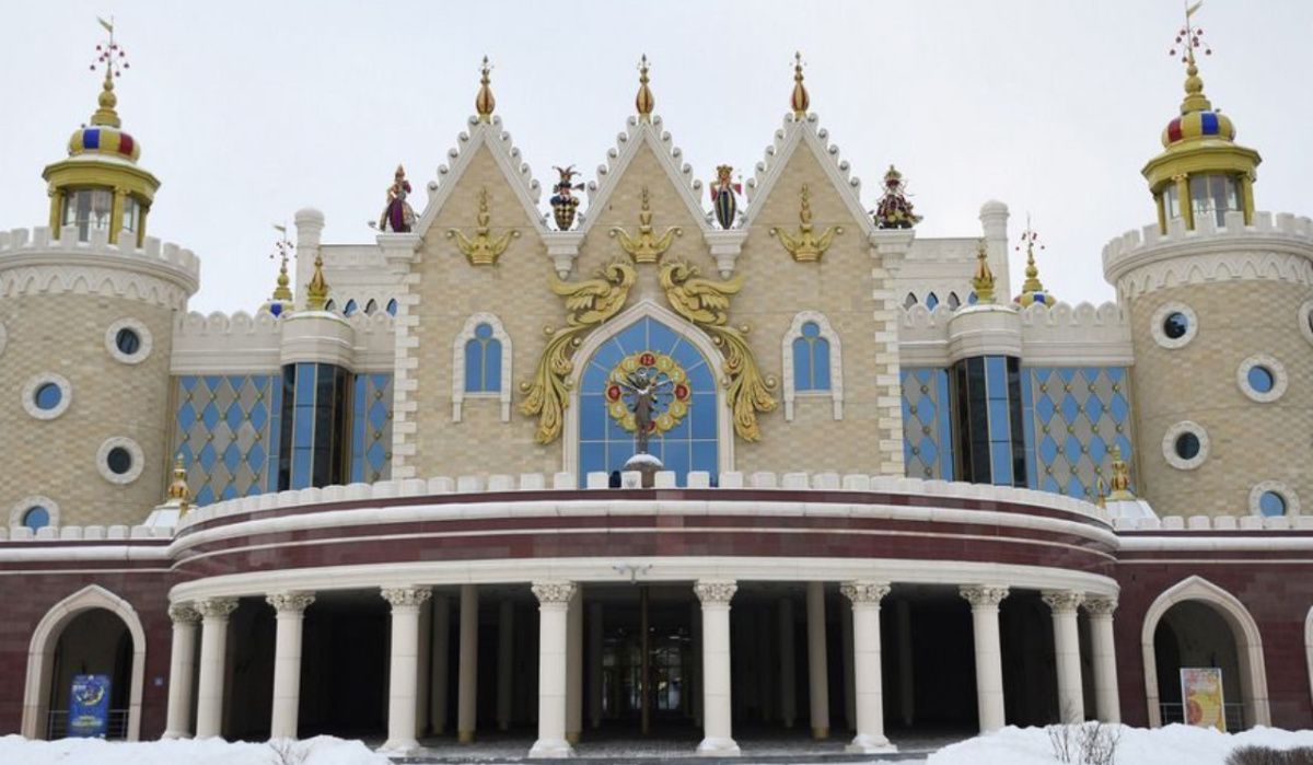 Спектакль «А зори здесь тихие…» представят на сцене центра «Экият» в Казани