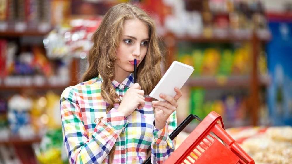 СМИ сообщили об ограничении цен на подсолнечное масло и сахар