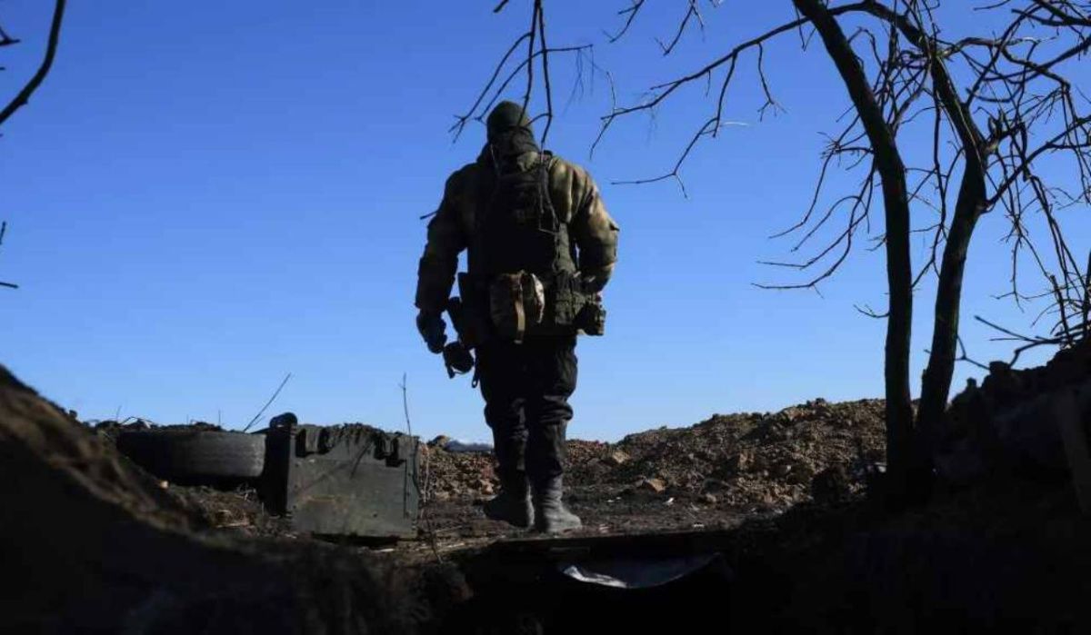 Российские военные взяли в клещи очередной населённый пункт в Курской области