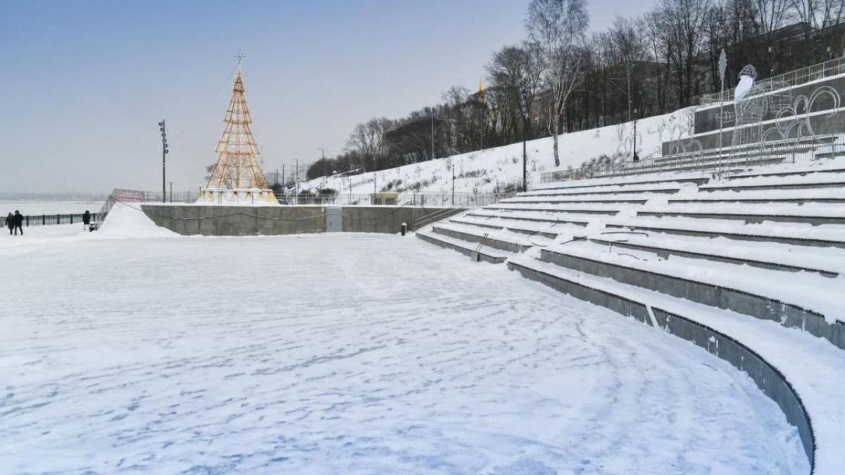 Впервые центральный каток Перми разместился на набережной Камы