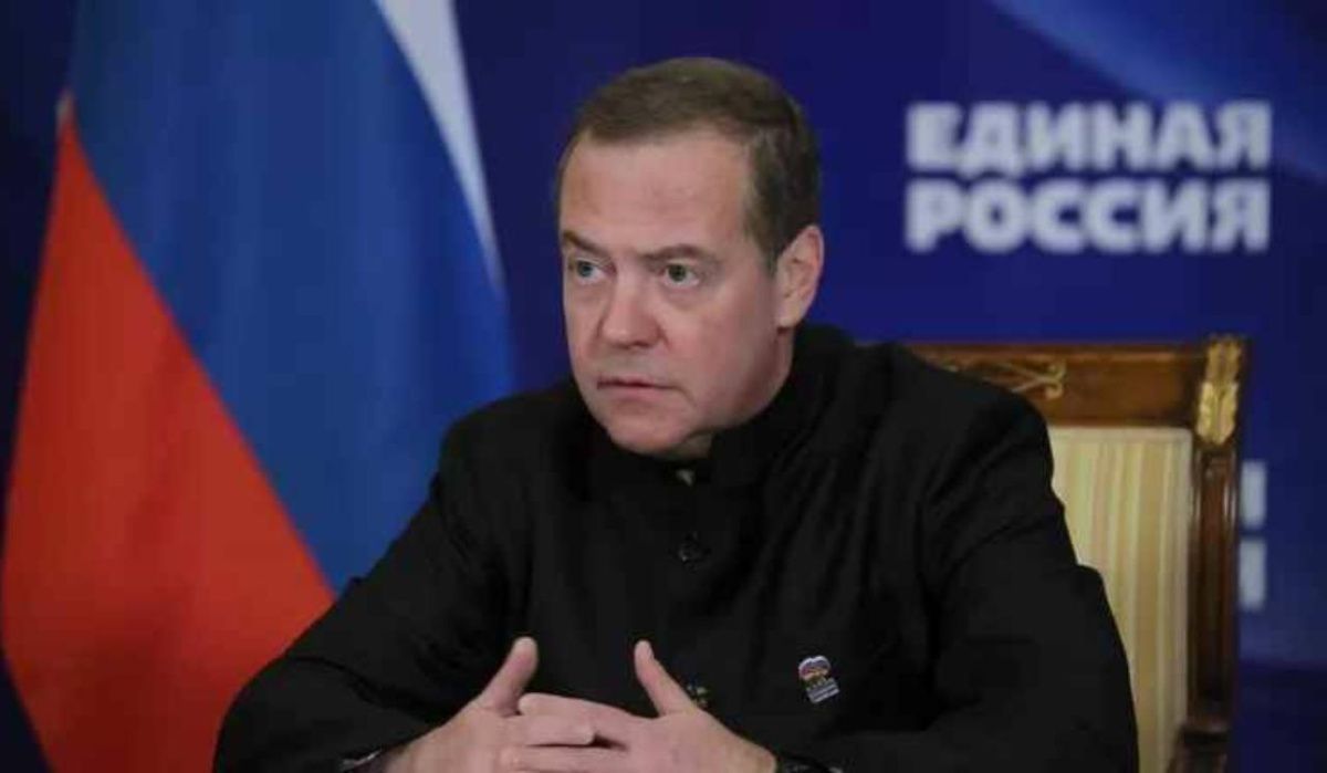 Медведев спрогнозировал «печальный конец» для Зеленского