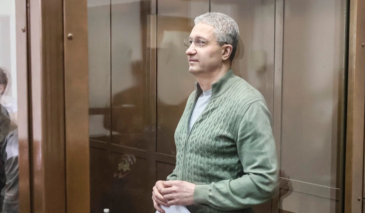 Мосгорсуд начал рассматривать дело Тимура Иванова с дебатов о секретности
