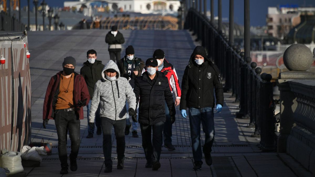 Шапша: мигранты должны доказать полезность перед получением гражданства РФ