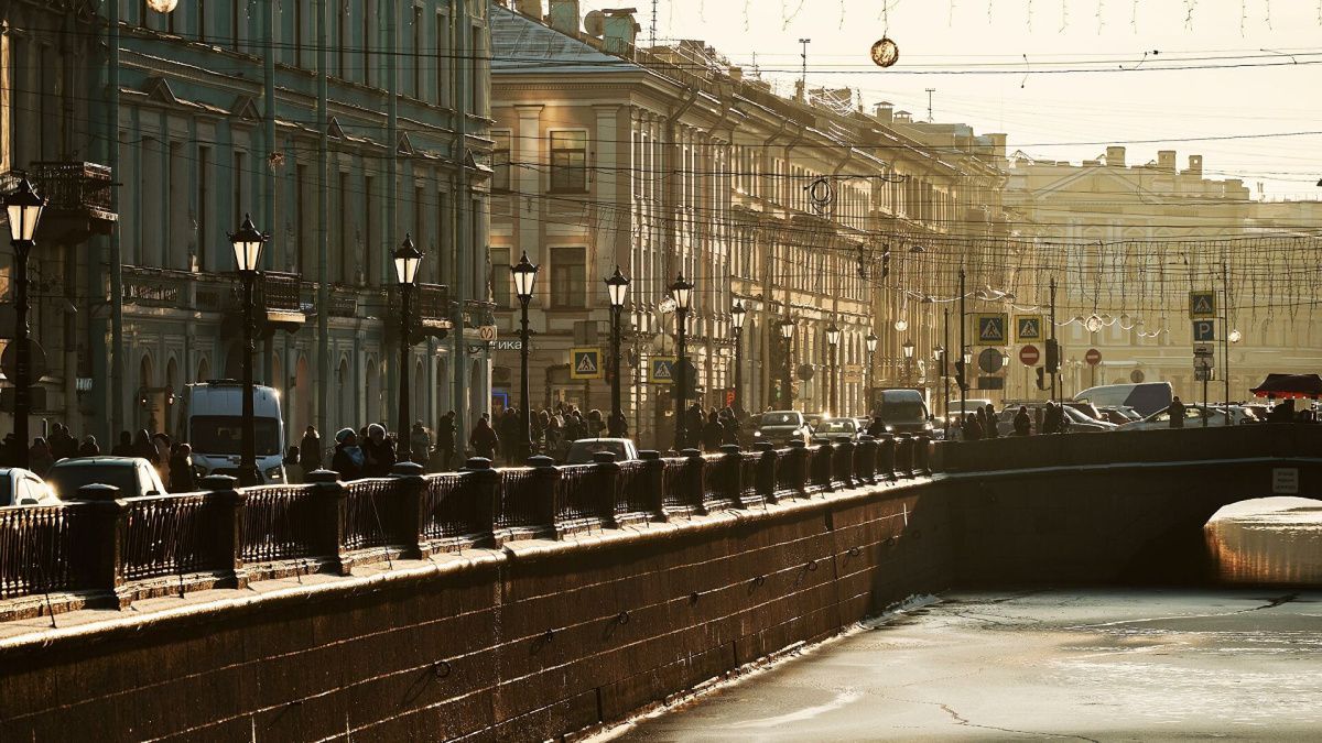 Обещанного через три года не дождались: что забыл исполнить губернатор Беглов? 