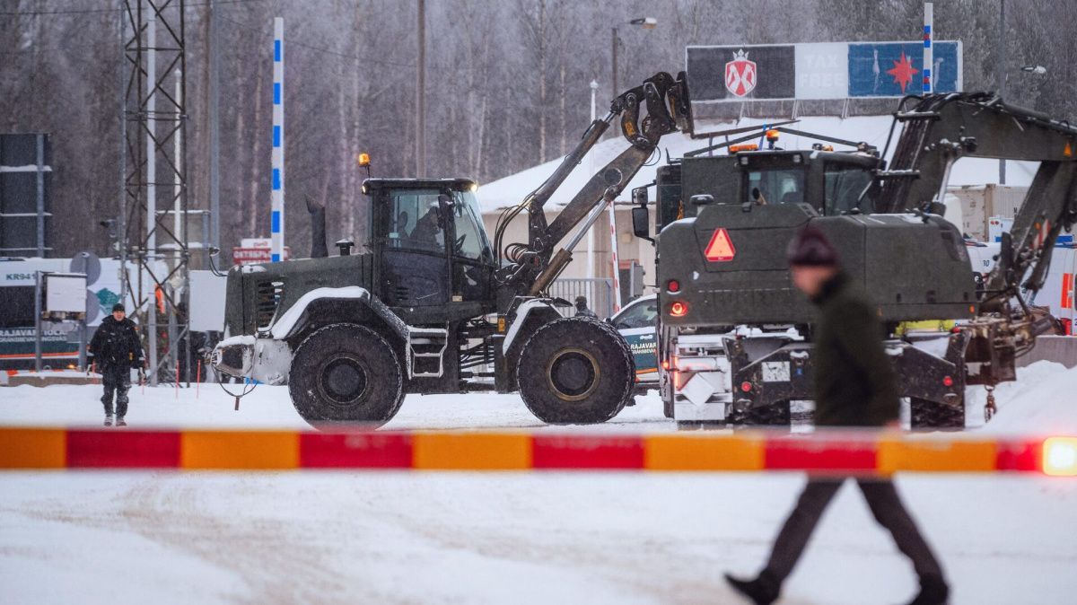 В российском регионе ввели режим повышенной готовности из-за Финляндии