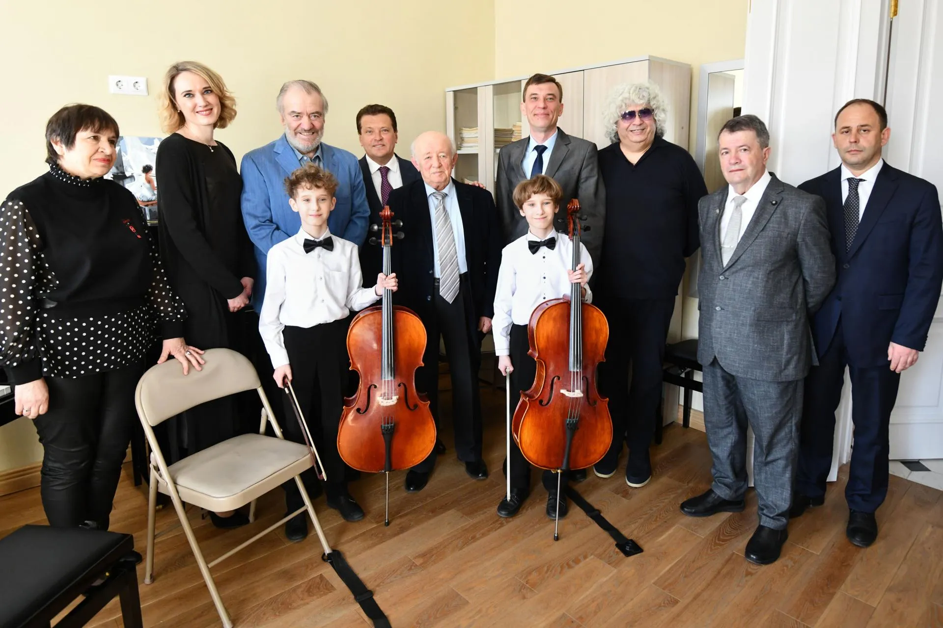 Валерий Гергиев посетил детскую музыкальную школу №1 в Казани
