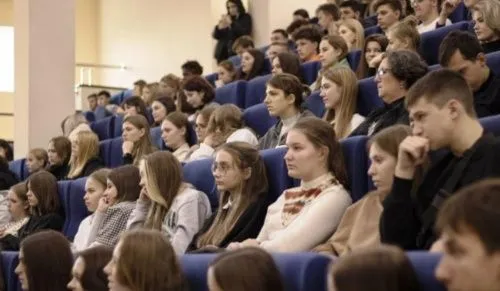 Казанский университет заплатит до 300 тысяч рублей стобалльникам