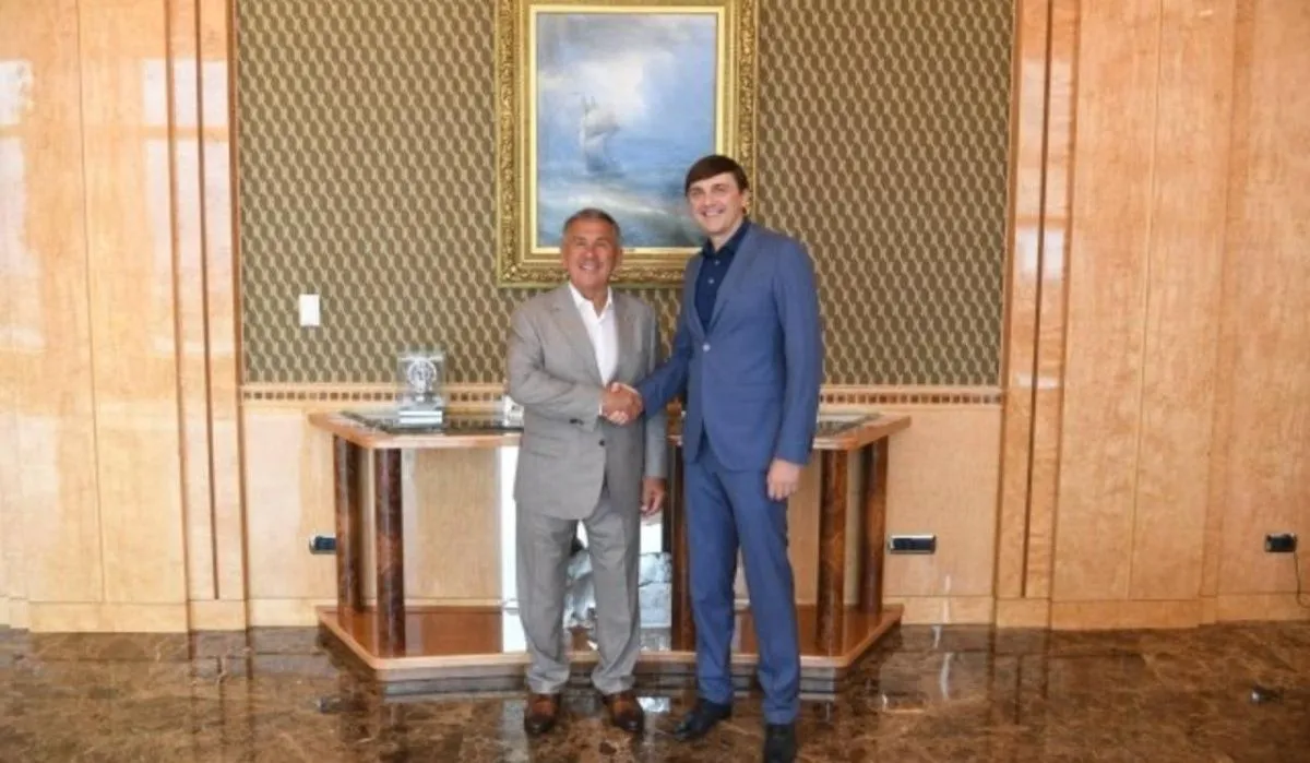Глава Татарстана провёл рабочую встречу с министром просвещения России 
